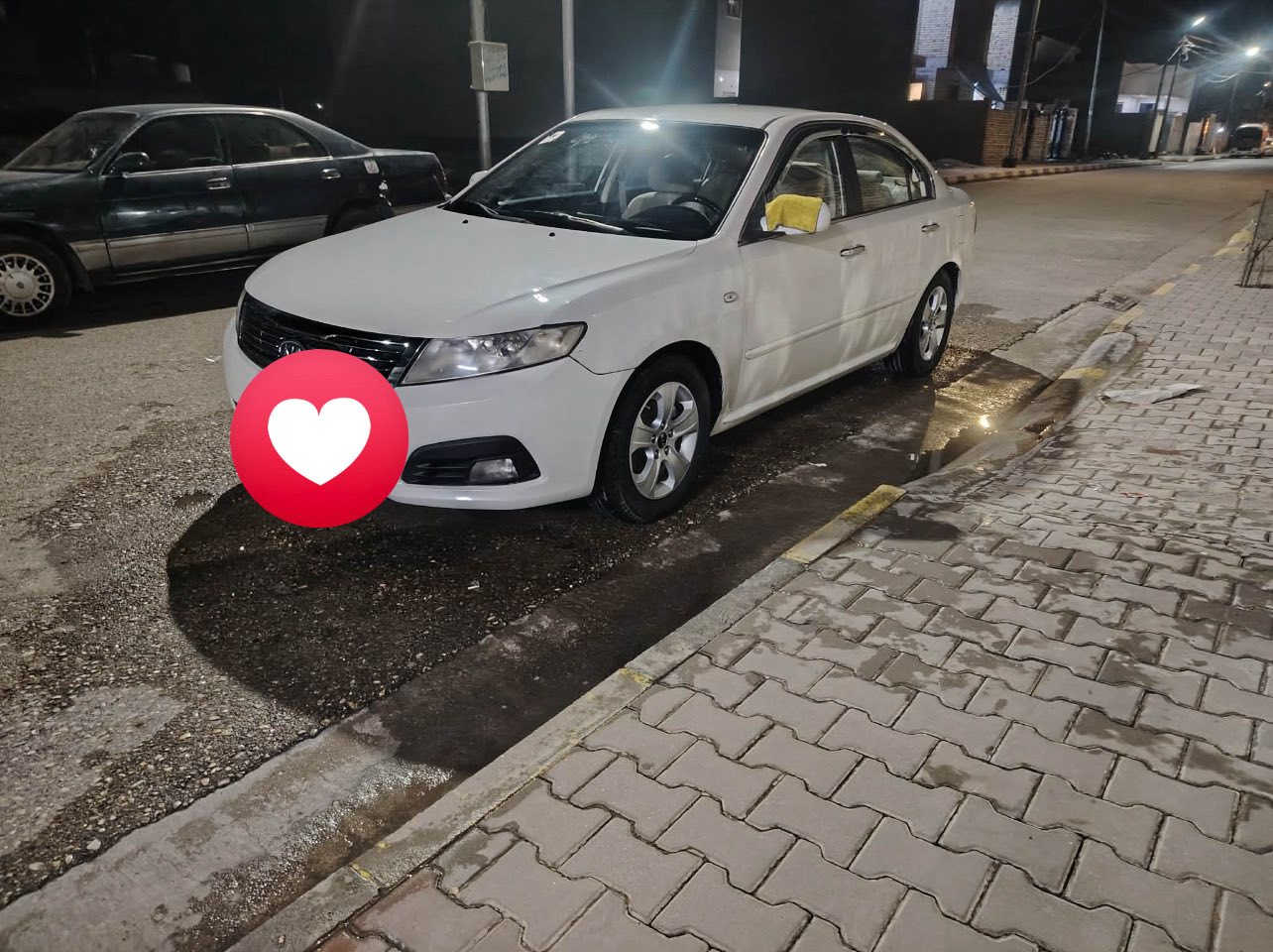 السلام عليكم شباب اوبتما موديل 2009 رقم بغداد انكليزي بأسمي كير مكينه حداديه تخم تاير كفاله السياره مصبوغه حزام للجماليه بدون ضربه للماليه فقط السياره مجهزهة على ايدي وتحويل مباشر بأسمي مشروع وطني لايت زنون تذفئه+تبريد شاشه تاب تحكم ستيرن مضخم صوت دواخل عسلي كشنات مخمل السياره خليجيه 

العنوان واسط قضاء الحي 

104 وبيها مجال قليل حك الجيه

***********
