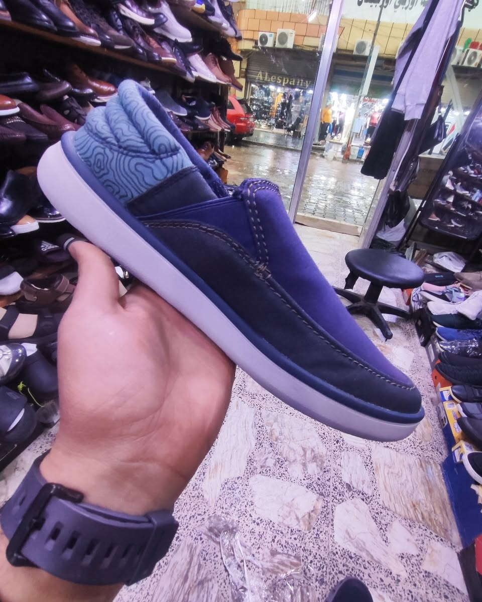 ماركة CLARKS 
قطعه جديدة أصليه اورجنال قياس ٤٦ تلبس ٤٥ ونص 
قطعة جدآ مريحه وخفيفه الوزن 
السعر ٥٠ ألف 
مكان كرادة داخل مجاور دايموند مول في فرع علاء حداد محل الأيطالي الايطالي


**إذا كنت صاحب هذا الإعلان وتريد حذفه لأي سبب، رجاءا أرسل رسالة إلى الدعم الفني**