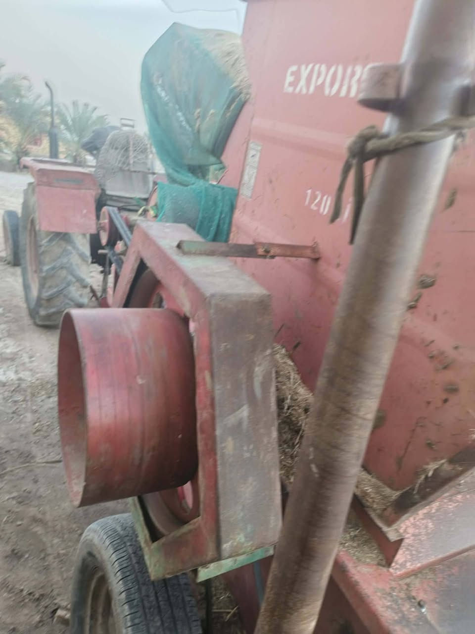 سلام عليكم 
مكينه عنتر موديل 88بدون رقم جاهزه مكينه كير اكسل باور ستيرن كله جديد مع كاروضه برشلونه جديده وشغاله 
العنوان بابل شوملي 
***********
