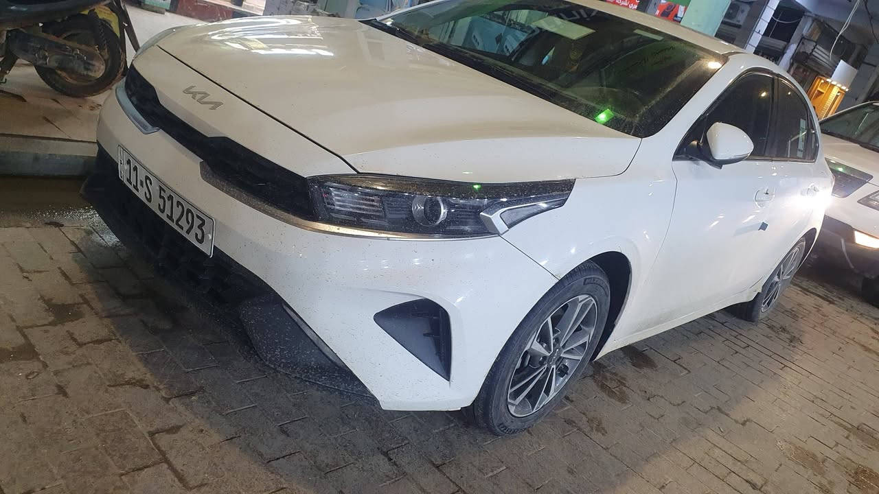 السلام عليكم كيا سيراتو موديل ٢٣خليجي كفاله عامه ماشيه ٦٢ الف حقيقي فول فتحه مكينه ١٦٠٠ ***********
