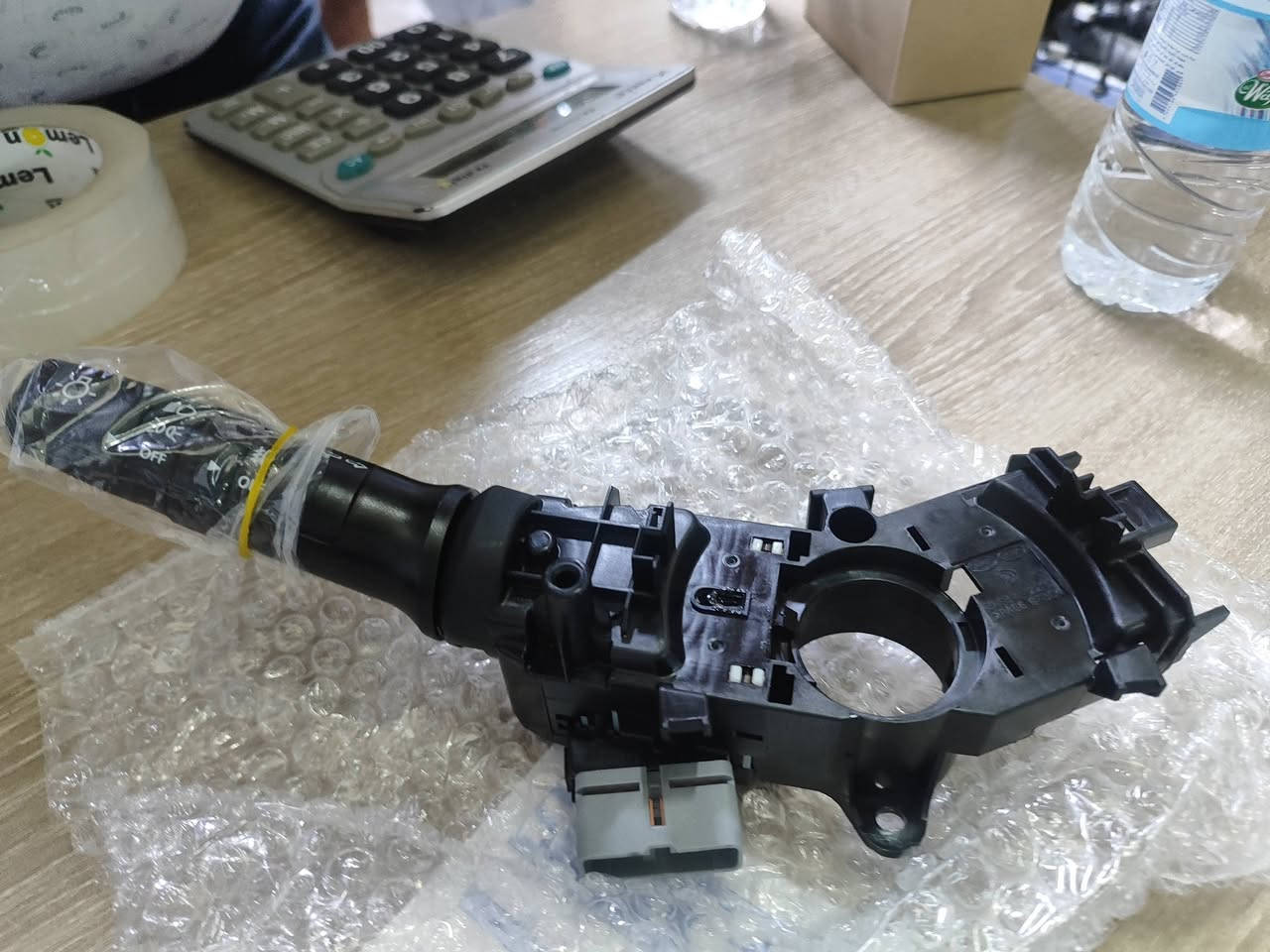 السلام عليكم 
وصول ادوات جديده وتخفيضات كبيره 
غراض جديده واسعار جمله الجمله 
ادوات السيارات الكوريه والصينيه
فوتون/جنبي/اج وان/اج تو/بيكب/الوان فوتو
شرطيه/دير
بستا/بريجو/بنكو قديم/بنكو٣/فونتيرا/ستاركس/هونداي
للتواصل الاتصال على الرقم/***********
