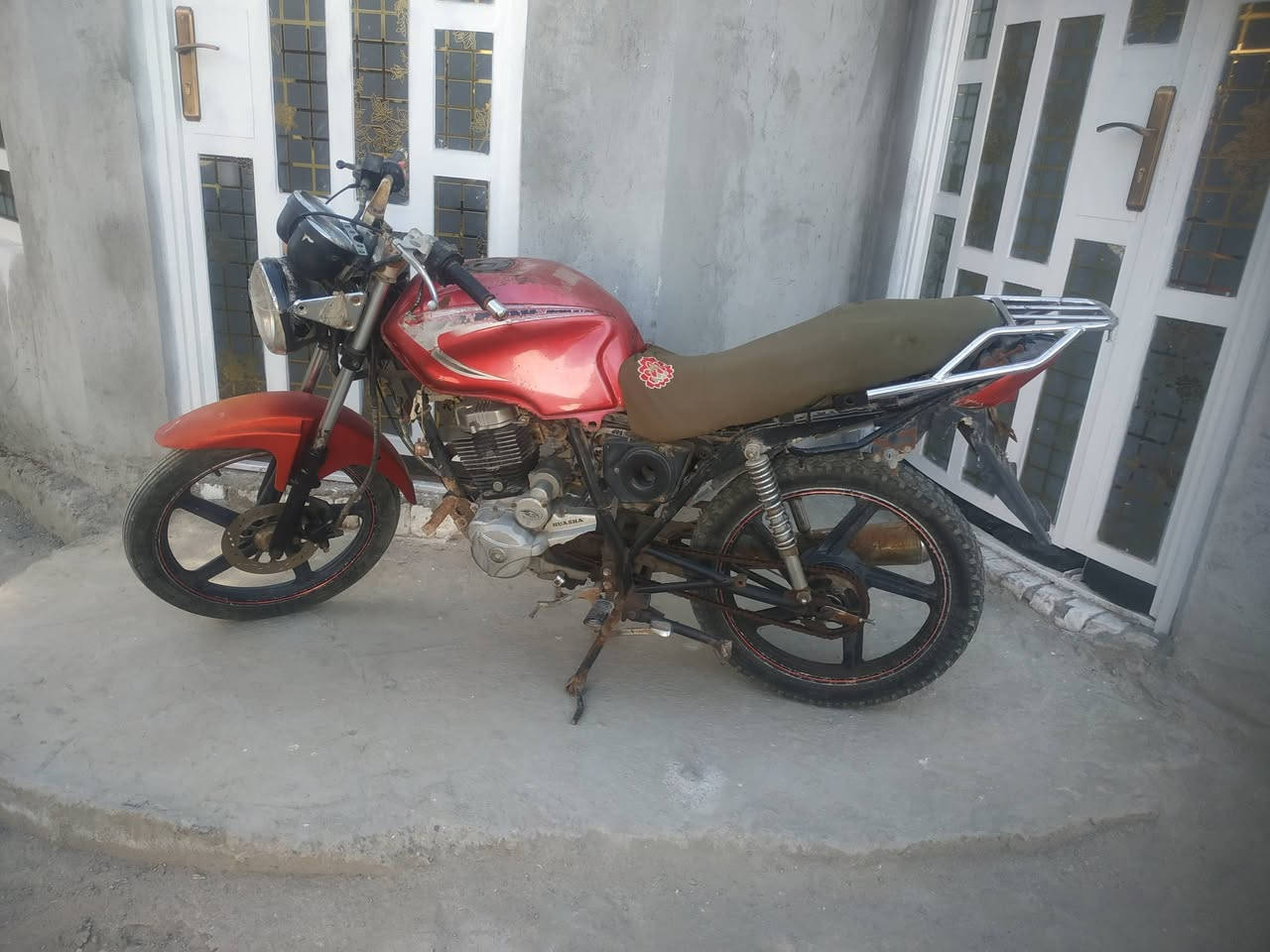 دراجة هوشا موديل 14
للبيع أوراق صوولية 
مكاني بابل قضاء القاسم ناحية الطليعة ***********
