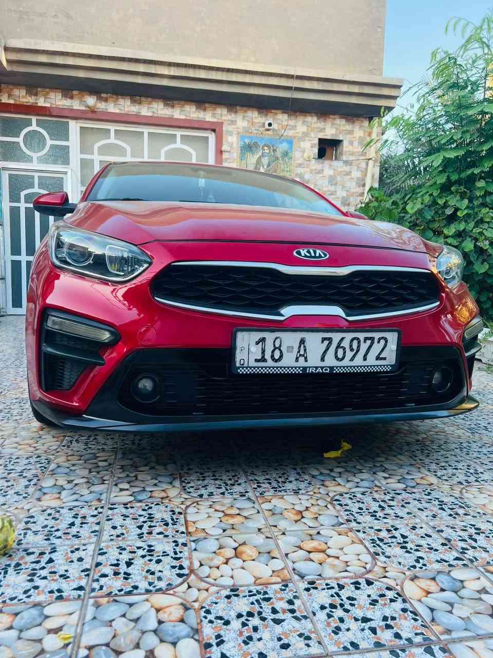 فورتي موديل ٢١ باسمي ماشيه ٤٩ تخم تاير جدد كير مكينه خير من الله حادثه بنيد بامريكا وصوره الحادث موجوده وبلعراق صار مكانين بارد جوه قبق البانزين وجوه اليده مال باب السايق السعر ١٤٠ وذا مرواس عادي 
***********
