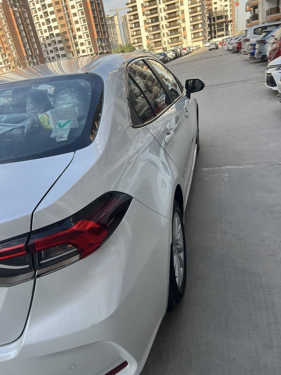 كورلا2023 ساز  بانزين فقط
ماشيه 47 قابل لزياده 
بيها مكان تعديل ع البارد ومكانين عرصعات بسيطه جداً معدلهP D R 
السياره مال بيت نطيفه 
السعر175 
***********
