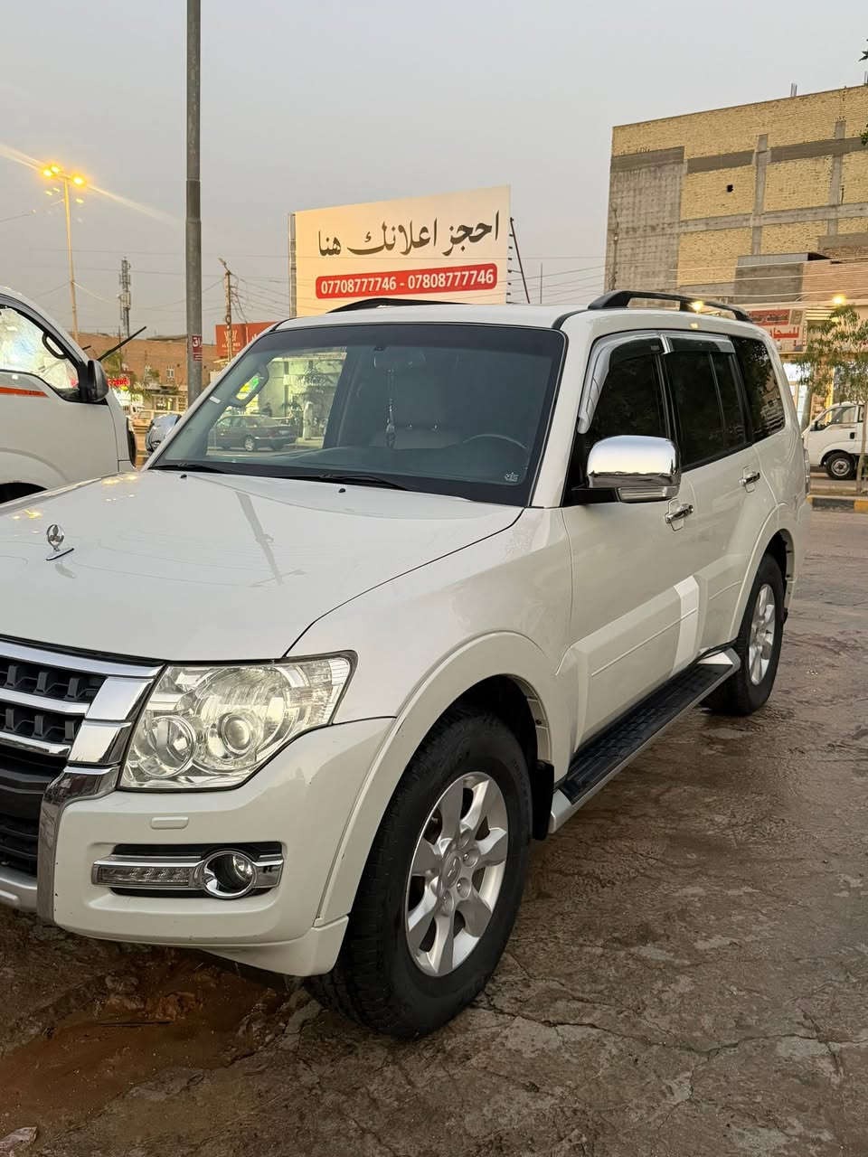 باجيرو حبتور موديل 2015 رقم بغداد مداور ثاني يوم مكفوله كفاله عامه من صبغ وبارد ماشيه 124 سياره جديده واستخدام شخصي السعر 170 وبيها مجال 
العنوان النجف مجمع الاميرات 
***********
