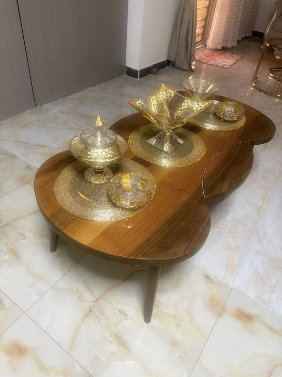 طبله وسطيه ب150 عدا التحفيات وميز تلفزيون ب175 الف المكان زيونه


**إذا كنت صاحب هذا الإعلان وتريد حذفه لأي سبب، رجاءا أرسل رسالة إلى الدعم الفني**