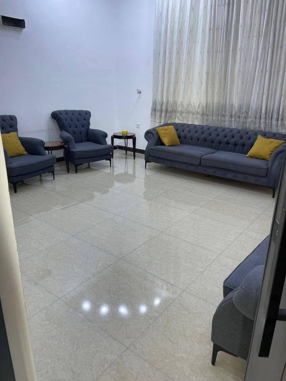 مزرعه لايجار الموقع الدوره البعيثه قرب مدرسه الاحرار المزرعه تجنن اسعاره مناسبه للاستفار*********** تنورنه بيجيتكم وهلا بيكم منين ماجنتو
