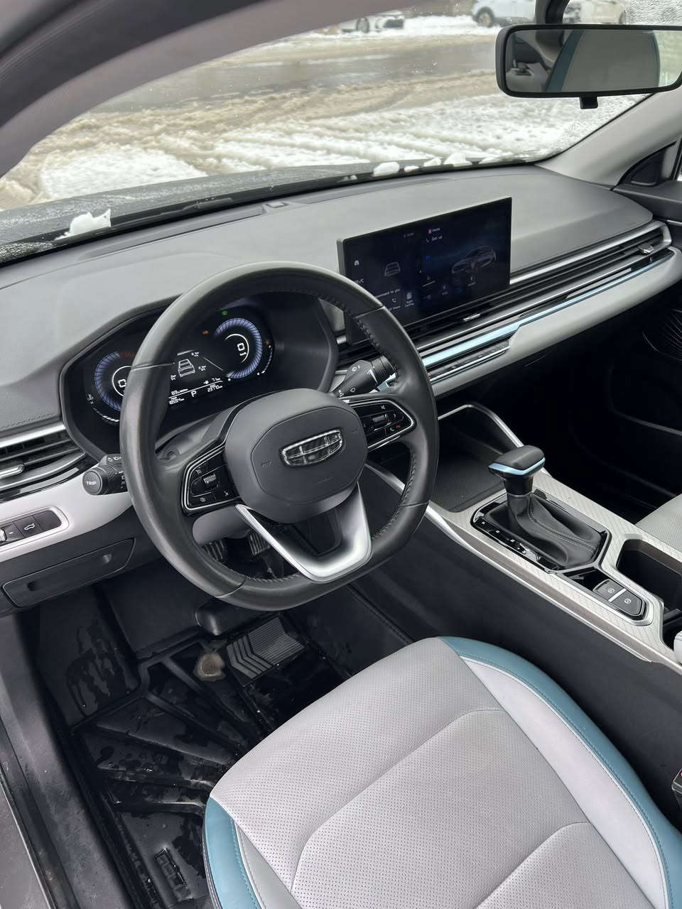 Geely emgrand 2025
مودیل ٢٠٢٥

ماشیة ٢٤ کیلومتر 

 

عندها ضمان ٥ سنوات شركة باجگر 

السیارة فول مواصفات

بصمه -شغال- سلايت-كوشن جلد -شاشه كبيرة - تحديد سرعة-باب بصمه -حساس-كاميرا-لايت زينون-لايت ليد -بريك بصمة-اتو هولد-بها سيستم ايكو 

السعر ١٢٨$

المكان سليمانية 

***********
