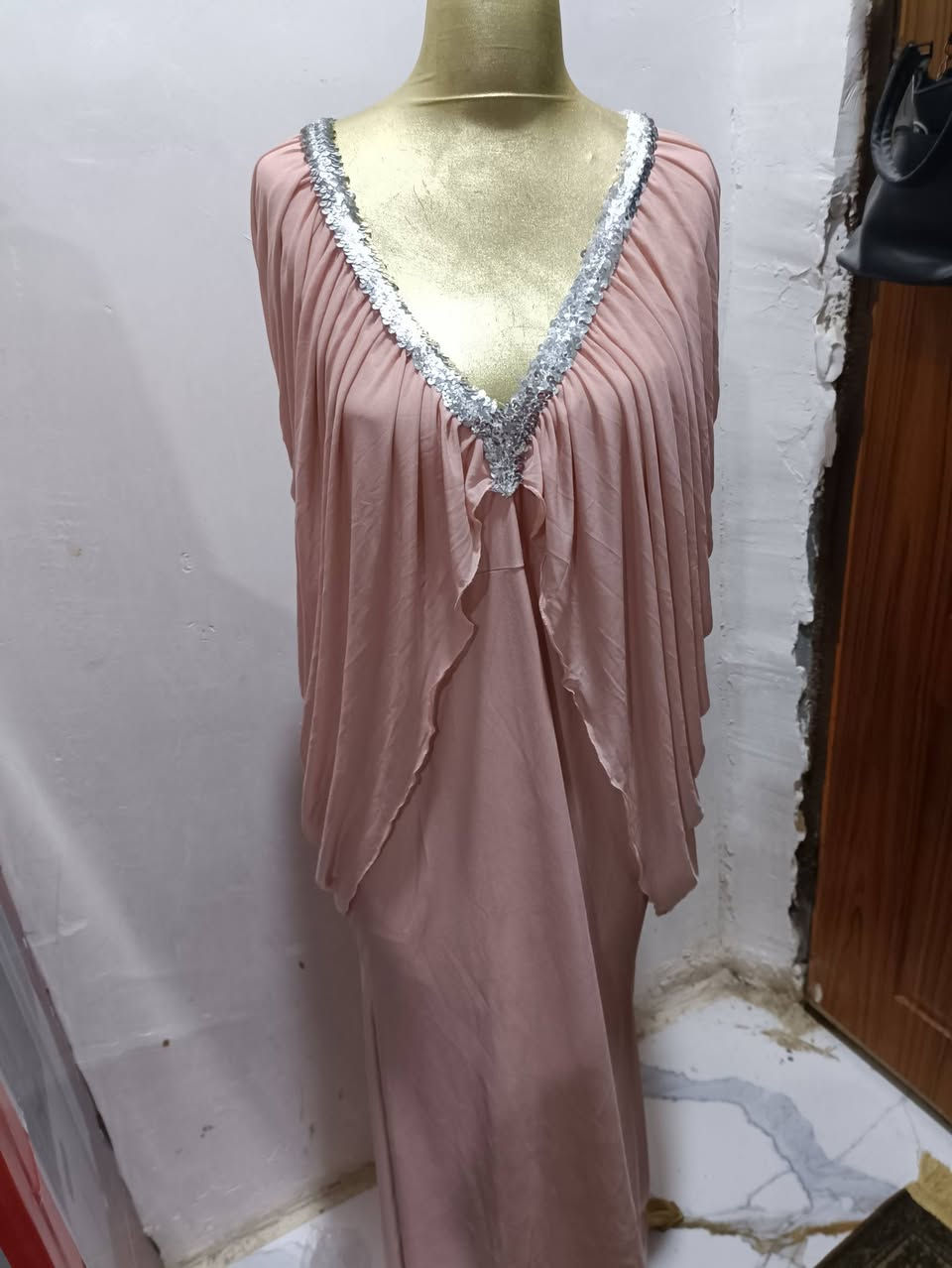 فساتين جديد شاهد الله كسر كيس تخبل اسعارهن ع 15/20/25/30 فقط قديفه 30ويخبلن باللبس توصيل ناصريه فقط عندي


**إذا كنت صاحب هذا الإعلان وتريد حذفه لأي سبب، رجاءا أرسل رسالة إلى الدعم الفني**