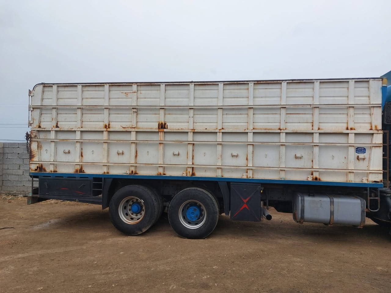 سلام عليكم بدي سكانيا للبيع المكان بغداد تقاطع النهروان للاستفسار على الرقم ***********/***********
