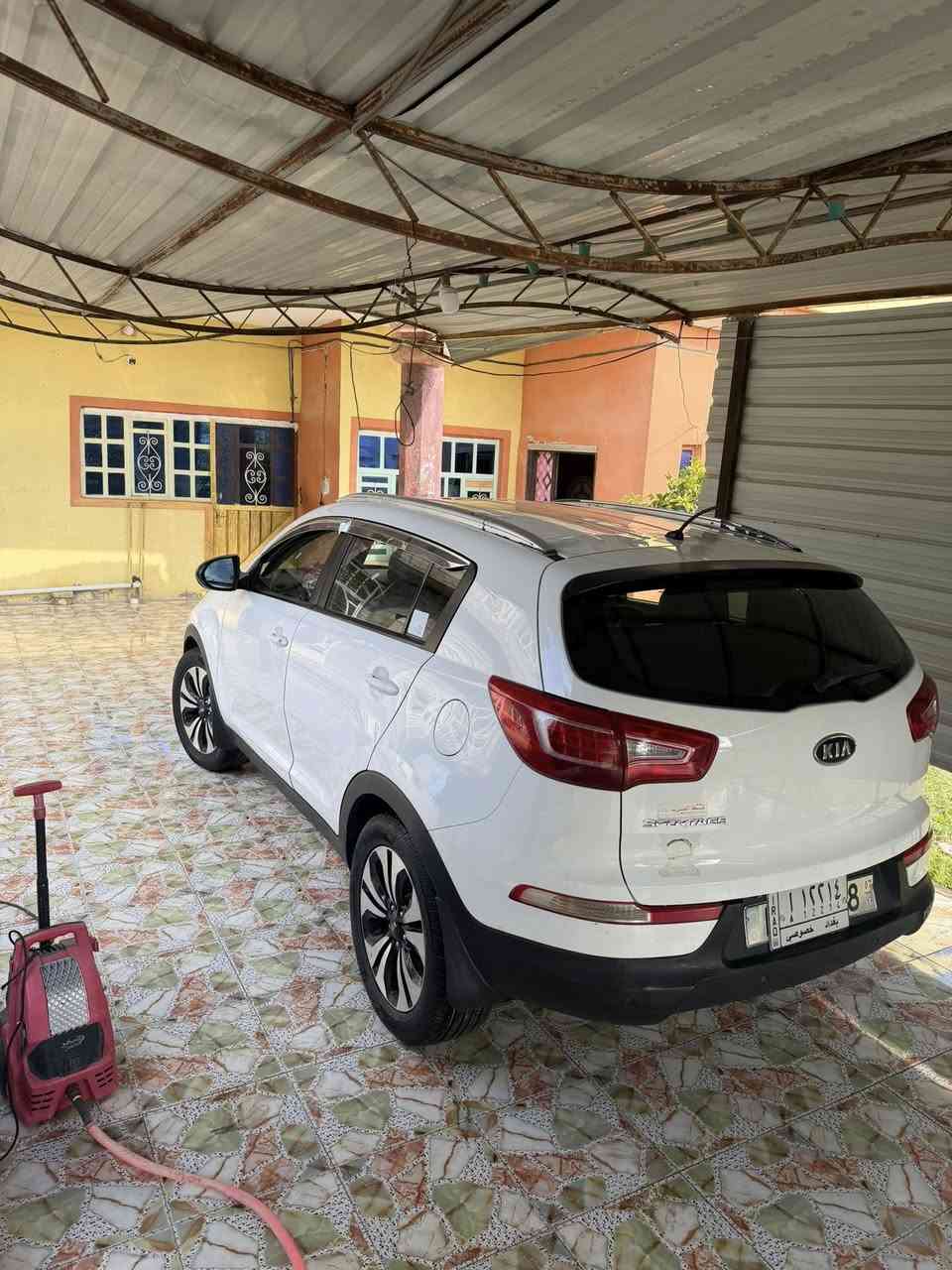 السلام عليكم
للبيع موديل ٢٠١١
سياره جديده 
سونار مرفق بلصور 
السعر ١٤٥بيهة مجال 
***********
 مكان السياره ديالى بعقوبه
