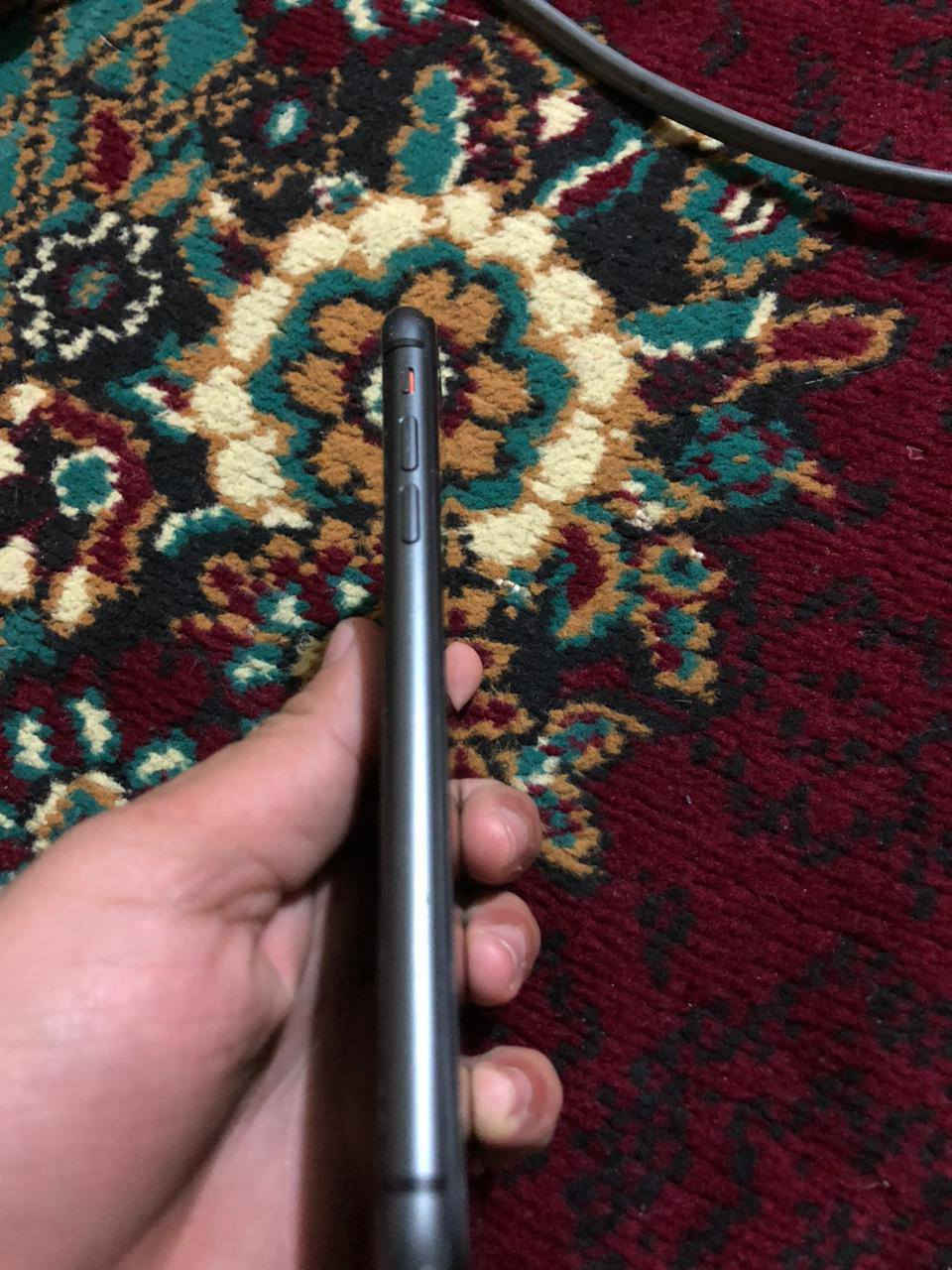 عاده نشر بسبب العود الكاذبه
ايفون ١١ عادي ذكره ١٢٨ 
بطاريه ٨٦
الجهاز كدام العين بس كامرات وسماعت كلها شغله
٤٥ وبي مجال ال شراي مو شراي لا ترسل


**إذا كنت صاحب هذا الإعلان وتريد حذفه لأي سبب، رجاءا أرسل رسالة إلى الدعم الفني**