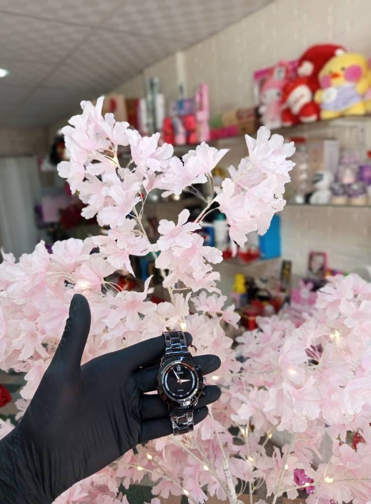 تشكيلة كبيرة 😍🔥⏳⌚⌚من الساعات والاكسوارات اعلااا كوالتي 
واسعار كتير لطيفه 🥺 🦋 😍 
ساعات كابلز 🩵⌚🩷
ساعات شبابيه🖤⌚
ساعات عروس 🤍💐🦋
ساعات ترند 🖤⌚
ساعات كاجوال 🩶⌚
ساعات رولكس 🤎⌚
ساعات شيك🖤⌚
ساعات رسميه 🩵⌚
اساور كارتير 💐🦋
اساور توليب 🌷💐🦋
ساعات تتش اطفال ⌚💛


**إذا كنت صاحب هذا الإعلان وتريد حذفه لأي سبب، رجاءا أرسل رسالة إلى الدعم الفني**
