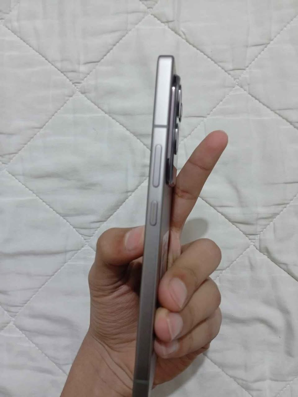 انفنكس نوت 50 

الله شاهد صار 4 ايام من ماخذه يعني جديد مستهدم فقط 4 ايام 

سبب البيع ماحب نظام الاندرويد اخذته ومجاي ارغبه 

مواصفاته معروفه

ذاكره 256  ،  العشوائيه 8 + 8

البطاريه 5200 ملي امبير + يجي ويا شاحن لاسلكي 30 واط وشحنه العادي 40 واط

الكامره الخلفيه M50+OIS+M2 

الكامره الاماميه 13M

الشاشه 144 هيرتز + بصمه مدمجه بلشاشه

الله شاهد اخذته قبل 4 ايام بـ 290 لحد يكسر بسعره الله يخليكم 

السعر 275 قفل قفل مابي مجال ابد 274 ميرهم 

عنواني بغداد البياع حي التراث 

رقمي *********** بغداد, العراق
