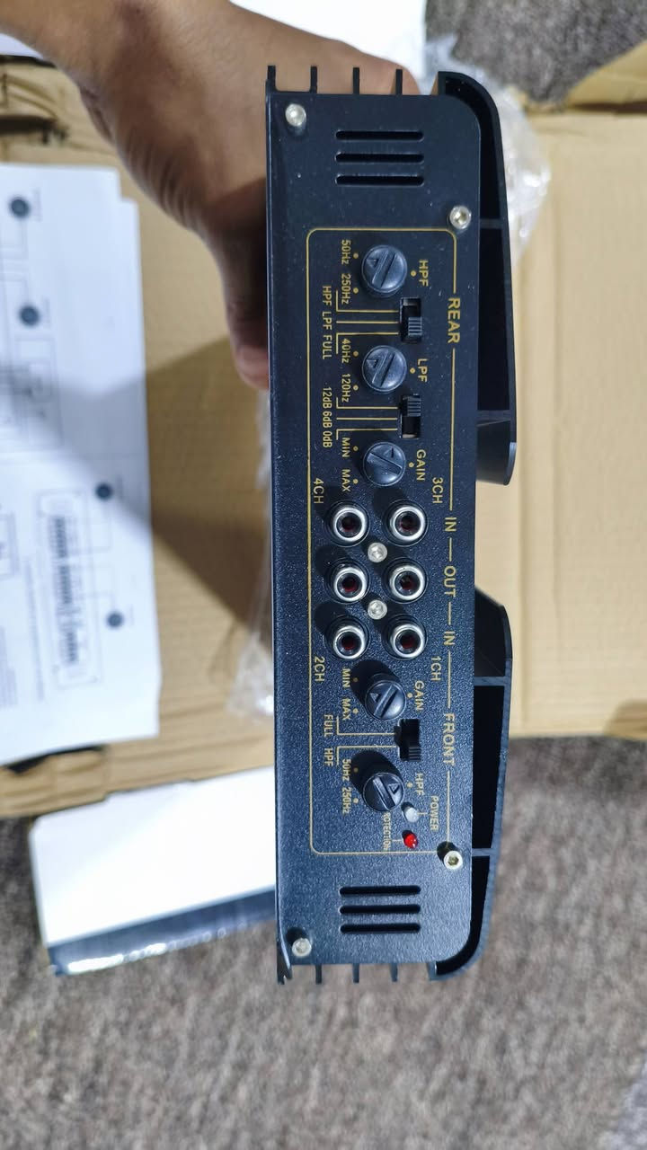 متوفر امبلي فاير ( amplifier)  3800  واطط..
٤ قنوات  ٨ مخرج  مع مداخل ٤
يحتوي عله ايكولايزر عدد ٢ للدخل والخرج
مع خاصيه. تنضيم boost
ماركه بيمنز( Bemines)
بالكارتون جديد غير مستخدم
السعر ١٠٠ الف بي مجال  للشراي
لتواصل *********** او عالخاص او وتساب
