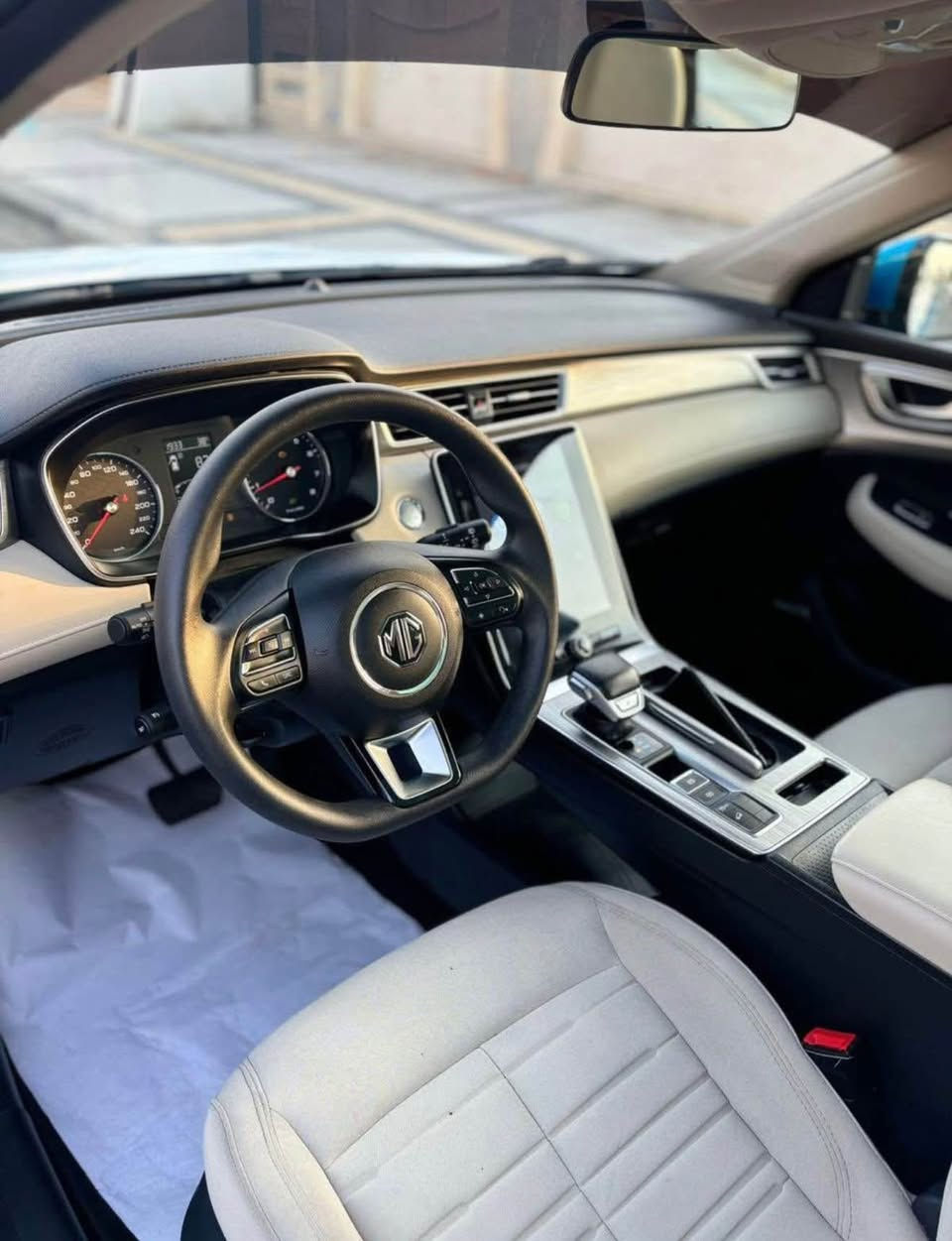 السلام عليكم للبيع 2023 MG RX5 فول الفول 1/1(مرقمة اربيل) بدون قطره صبغ بيها شوية حالوب بل بونيت وربع سقف من وره شوية حالوب خفيف وتكمة شوية سياره شرط بدون صبغ بدون دوخال بجمين كبس وسياره مفولة موصفات (السيارة مرقمة اربيل وجاهزة) السعر( 127$) بي مجال جداً بسيط (فقط بيع بدون مرواس) مكان سيارة كركوك للستفسار يرجى الاتصال على الرقم او الواتساب فقط(***********)
0️⃣7️⃣7️⃣1️⃣4️⃣9️⃣0️⃣2️⃣0️⃣0️⃣5️⃣ كركوك, العراق
