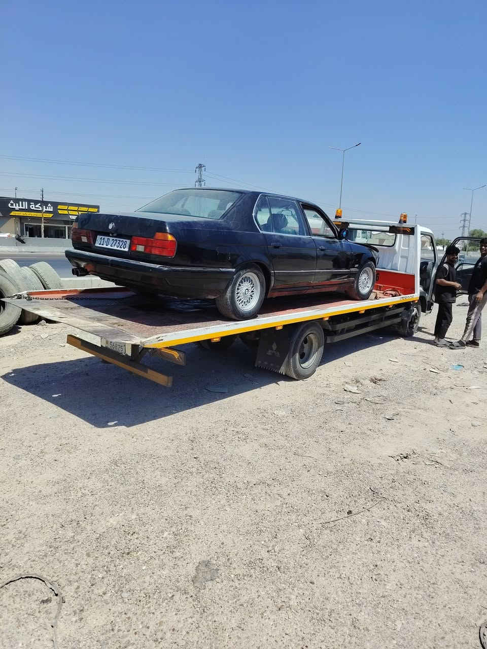 للبيع بدي فقط سياره مو للبيع ياباني مل كنتر جك واحد خوش بدي وحمال طوله ٦ متر بكره بلاديه ماته سعره ٣٥ ورقه  *********** أثير ***********
