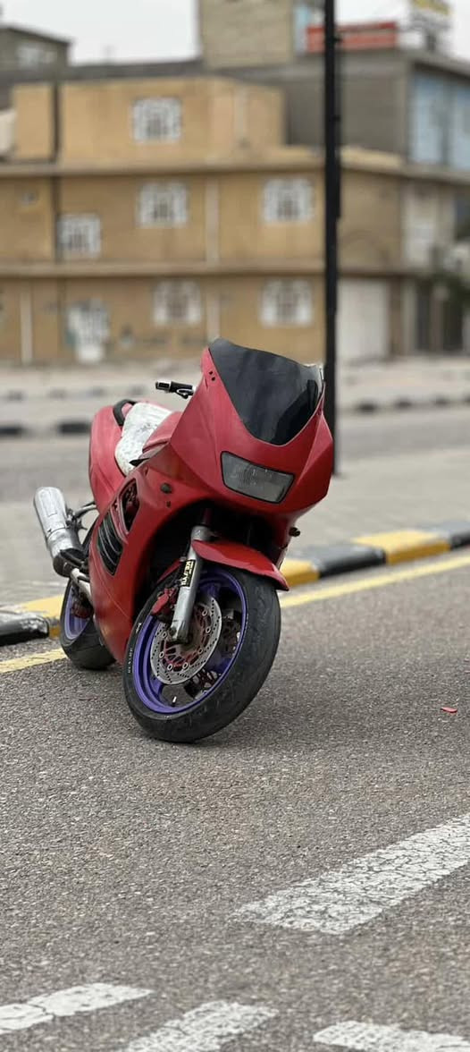 زازوكي 400قرش للبيع
الدراجه معمره تعمير مال جناي كله جديد كهربائيات وعقل
المكينه مفتوحه بس شغل درجه اولى مكينه حاميه بارده نكره شرط نهضه وشلعه ومعدل الدراجه رقم وسنويه بيها ورقمها بغداد دراجه عوزها بس ترتيب بل كفرات الوراى ولتانكي فقط دراجه جاهزه وترايك وين متريد روح بيها لاصوت ولادخان كابريتر وبلكات جديد توني مسويهن مبدلهن .
السعر :1200وبيها مجال للشراي 
العنوان :النجف الاشرف 
للاستفسار :***********
