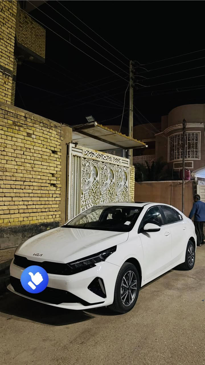 السلام عليكم..
للبيع  K3 

سيارة فول موصفات 

ماشية : 14،000KM

موصفات :

بصمه 

فتحه 

مري شفط 

عداد الاكتروني 

شاشة عداد دجتل 

لوحه اعطال 

 وباقي موصفات معروفه 

سيارة كفاله عامه حتى من شخط 

***********

سيارة بعده ع وضع الشركة
