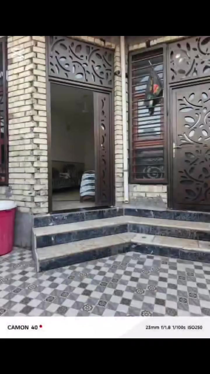 يا الله
بيت بناء درجة أولى
يعني بناء جناي 
الارضيه مرمر الشبابيك ألمنيوم 
وباقي التفاصيل في المقطع 
مساحه ١٢٥ م طابق واحد 
الوجه ٦ وربع ونزال ٢٠م
الموظفين خلف مدرسة النون والقلم الاهليه يعني موقع بالبداية 
للأستفسار أكثر 
مراجعة مكتب دار السلام
 بحي الموظفين
 او الاتصال 
ابو حيدر 
***********
***********
ابو حوراء 
***********
***********
