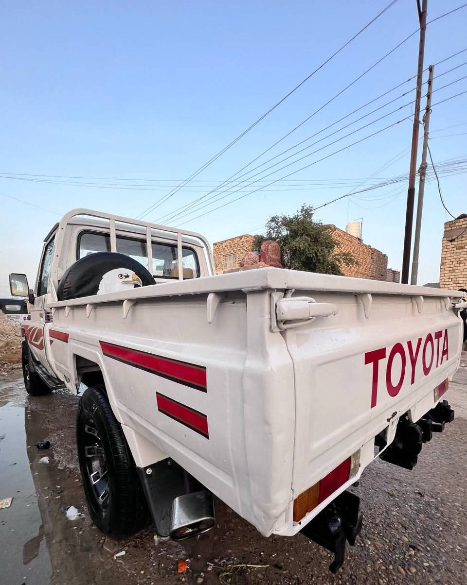 حوثيه شاص مديل 1988 رقم بغداد انكليزي بسمي مكفوله دفع رباعي المكان ميسان سعر 80 وبيها مجال مكينه ثري اف ولاتبخير لاتنقيص كهربائيات كله شغاله اتصال *********** $&***********
ترهم مراوس حسب القناعه سياره معمره
