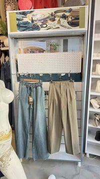 فاترينه للبيع للتواصل 07825336116