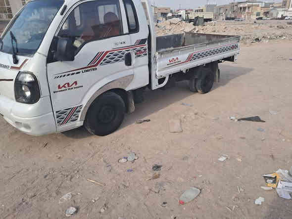 سلام عليكم كيه موديل ٢٠١١رقم بصره تحويل مباشر مكفوله من الضربه والصبغ والعيب الشرعي مكينه شرط لا تبخير ولا تنقيص حداديه جديده تخم تاير كهربائيات شغاله سعر ٧٠ رجاء رجاء رجاء تكد ونتصل ***********
