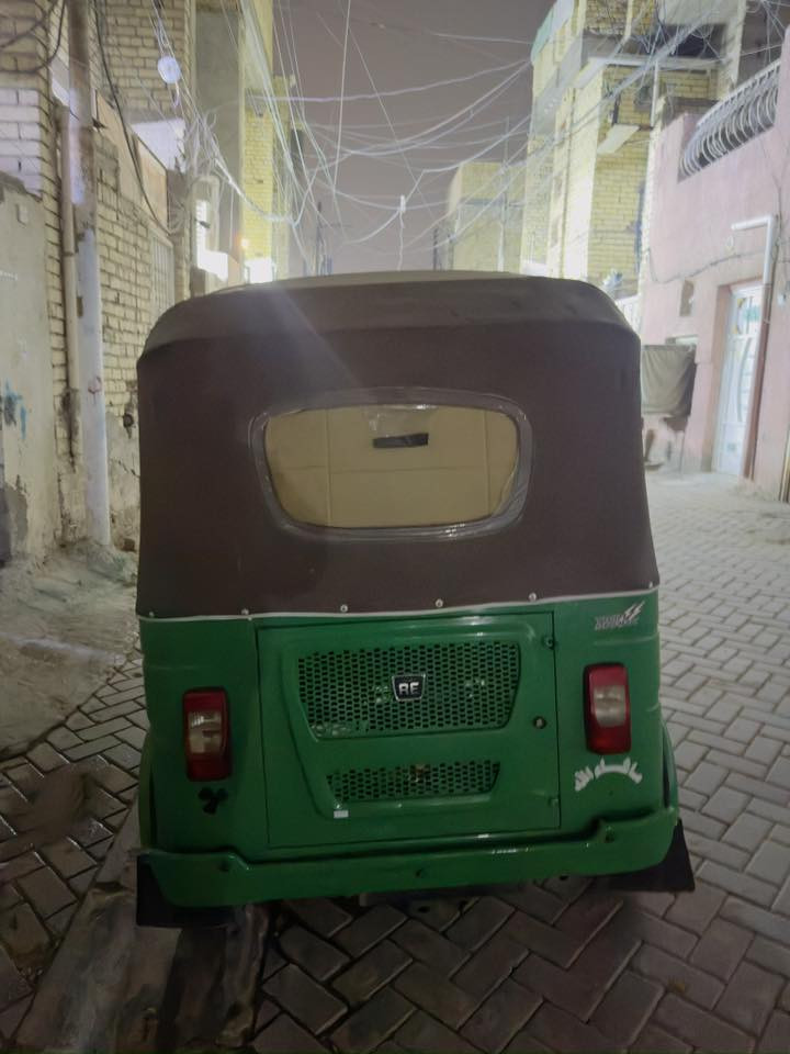 السلام عليكم 
2022
لوحات بغداد رقم انكليزي 
تحويل ثاني يوم
مكينه مجفته 
بيه صبغ  بصف الباب مال العبري اليمنه وبيه صبغ جوه البكلايت مال اليسره 
السعر 8700 وبيه مجال 

مكاني مدينه الصدر
رقمي ***********
