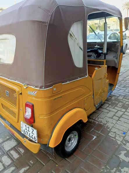 تكتك للبيع موديل ٢٠٢١ شهر٧ رقم وسنويه بغداد نكليزي تحويل ثاني يوم مكفوله التكتك بيه بارد بالبك لايت السعر ٧٢٠٠ وبيه مجال مكاني الشعب شارع الصحه ***********
