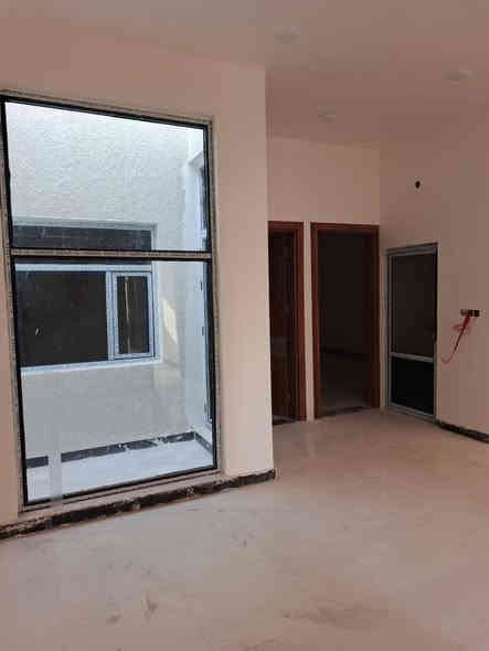 اسعد الله أوقاتكم احبتي الكرام
يتوفر ثلاث بيوت 🏠 بمساحه ١٨٠
لاستفسار ***********
يتكون البيت 🏠 
كراج وصحيات خارجيه
وديوان
ومطبخ 
وموزع بمناور ٢ 
وصحيات داخليه 
وغرف ثنين بمساحه ٥ ~٤
نوع العقار صابو زراعي بسم عراقي 
الموقع ابو الخصيب طريق سيد حامد قرب مدينت الندلس السكنيه
ملاحضة شقل البيوت🏠
درجه أوله الرضيه رفت 
السعر الدار الواحد 110 وبي مجال 
لاستفسار ***********
