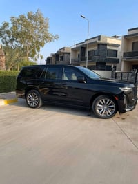 اسكاليد ٢٠٢١ • ١١٥ الف كم • بدون ضربه