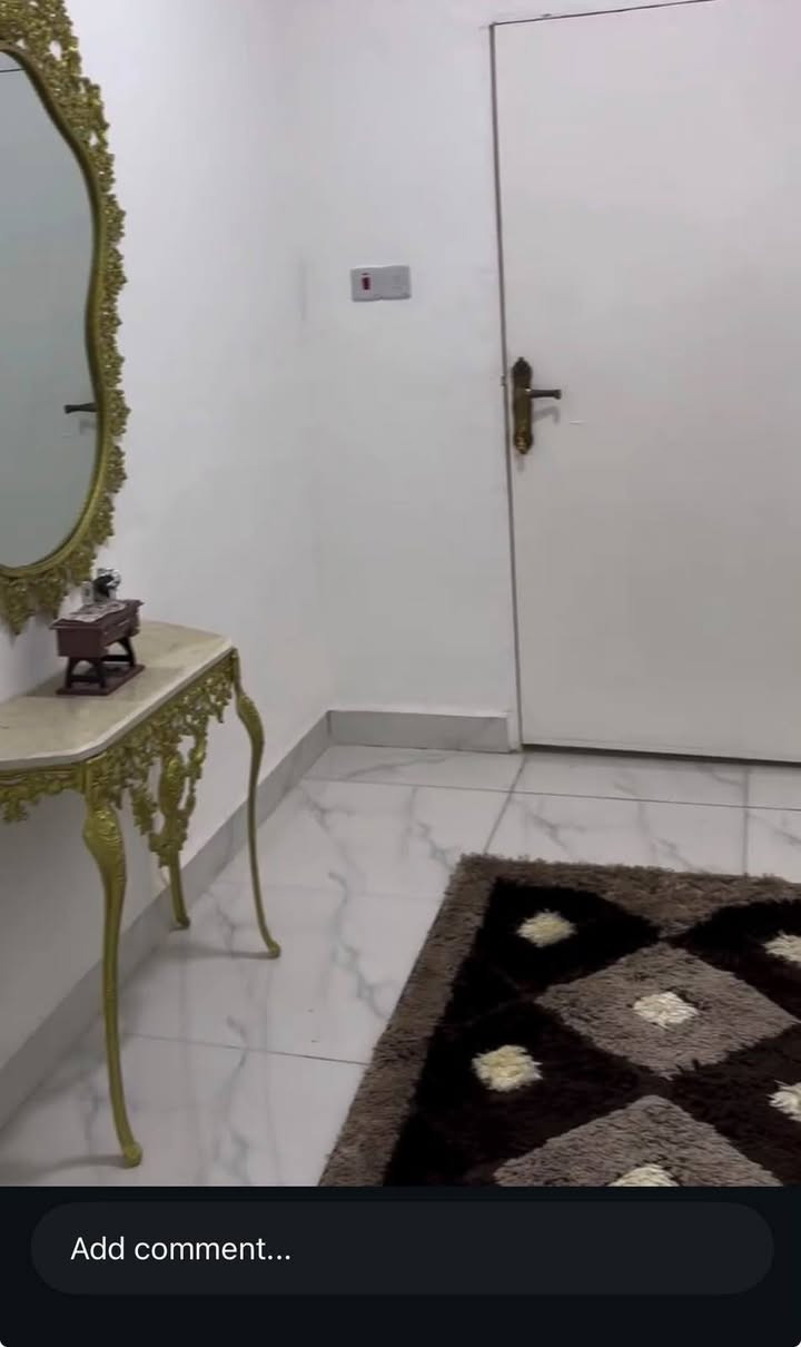 السلام عليكم شقه للبيع معمل ادويه قرب الحضانه الشقه غرفتين 4×4 وصاله 6×4 ومطبخ حار وبارد وصحيات وممرات 2
السعر مناسب جدا 
للاستفسار الاتصال على الرقم ***********
زورونا على مكتب المميز للوساطه العقاريه في الشهداء مقابل الجبيريه الثالثه مجاور صيدليه الجوهره جوهره
