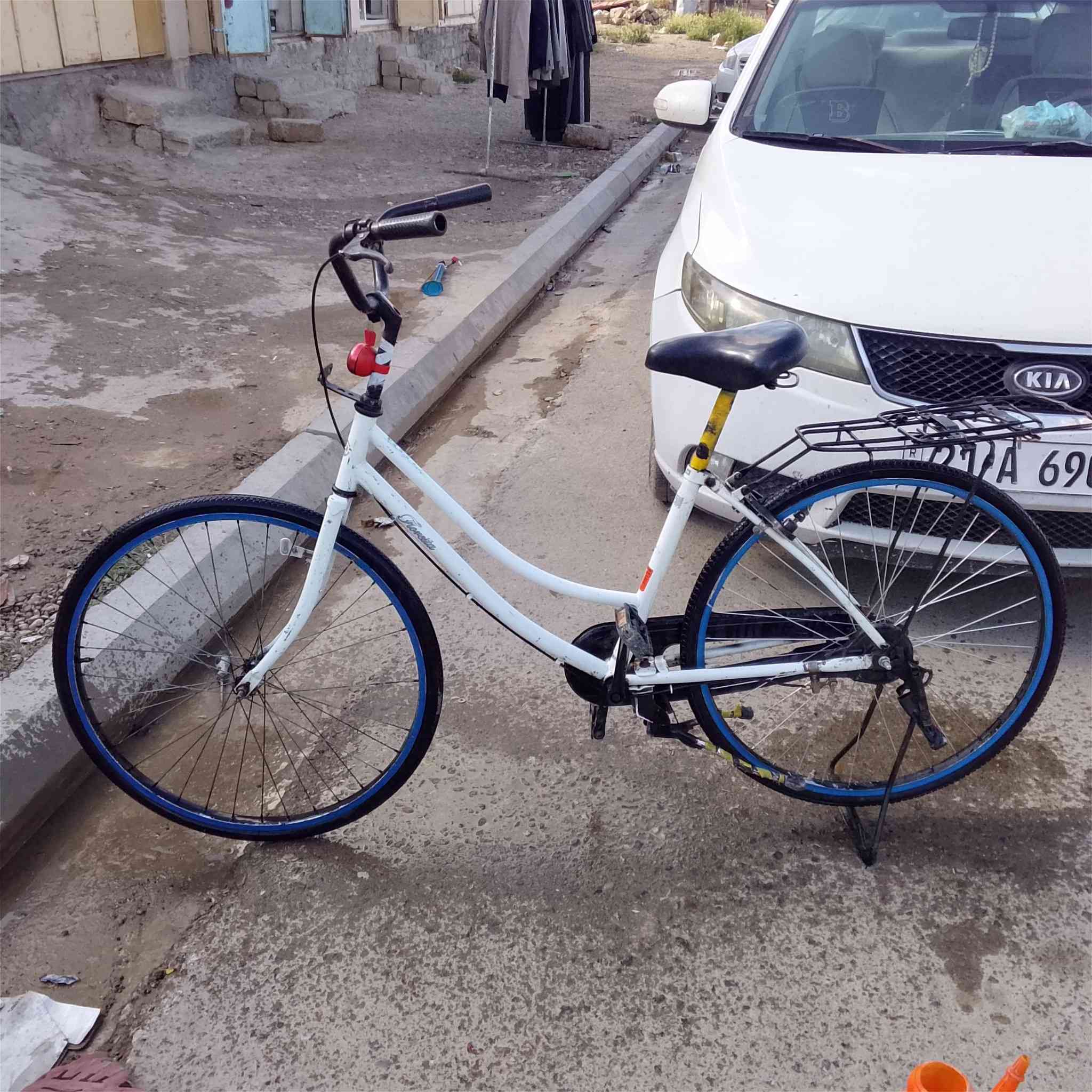 السلام عليكم البيع باسكل موزه حجم 26 يابني شرط تايرات وجوابه جديد سعر ٤٥ وبيها مجال بسيط جدا جاملغات موجوده باسكل نضيف العنوان تكريت القادسية شارع ابو عقرب ***********
