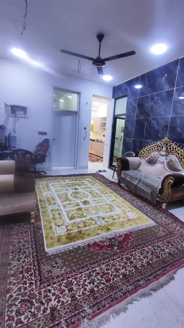 السلام عليكم تحيه طيبه للجميع
بيت في منطقة زراعي حي عدل شاكر العاني خلف مجمع اليمامه 
بيت مساحه 108م واجهه 6نزال 18 طابق واحد 
مقرنص مجاري مي كهرباء انترنت وطني كامل خدمات كامله 
البيت بنااء حديث 2025 
الموقع  قريب على حريه وعلى حي عدل شارع اسواق ابو عمر بدايه حي عدل وقريب جداا على شارع الأسواق المركزيه  
اليحب يسأل عن سعر يتفضل خاص  او تساب أو يتصل ***********
