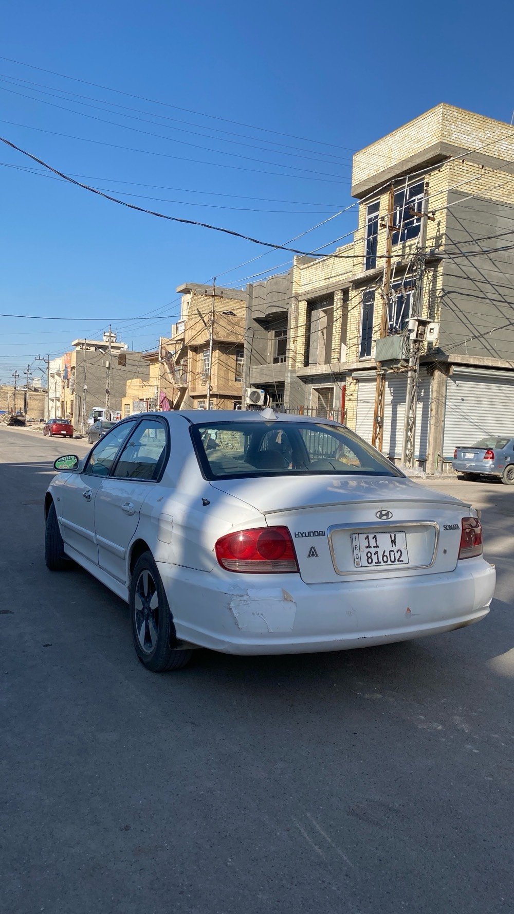 سوناتا وفود 2003  خليجي بيها صبغ اقل الحزام ابيع حزام بدون دواخل 
مكينه ٤ سلندر ٢٤٠٠ سيارة گير ومكينة بشرط مكفولة تبريد تدفئة 
مابيها اي نقص صدر امامي جديد باتري جديد سنترلك
٤ جام كهرباء 
مكانها تكريت مجمع الجوهرة