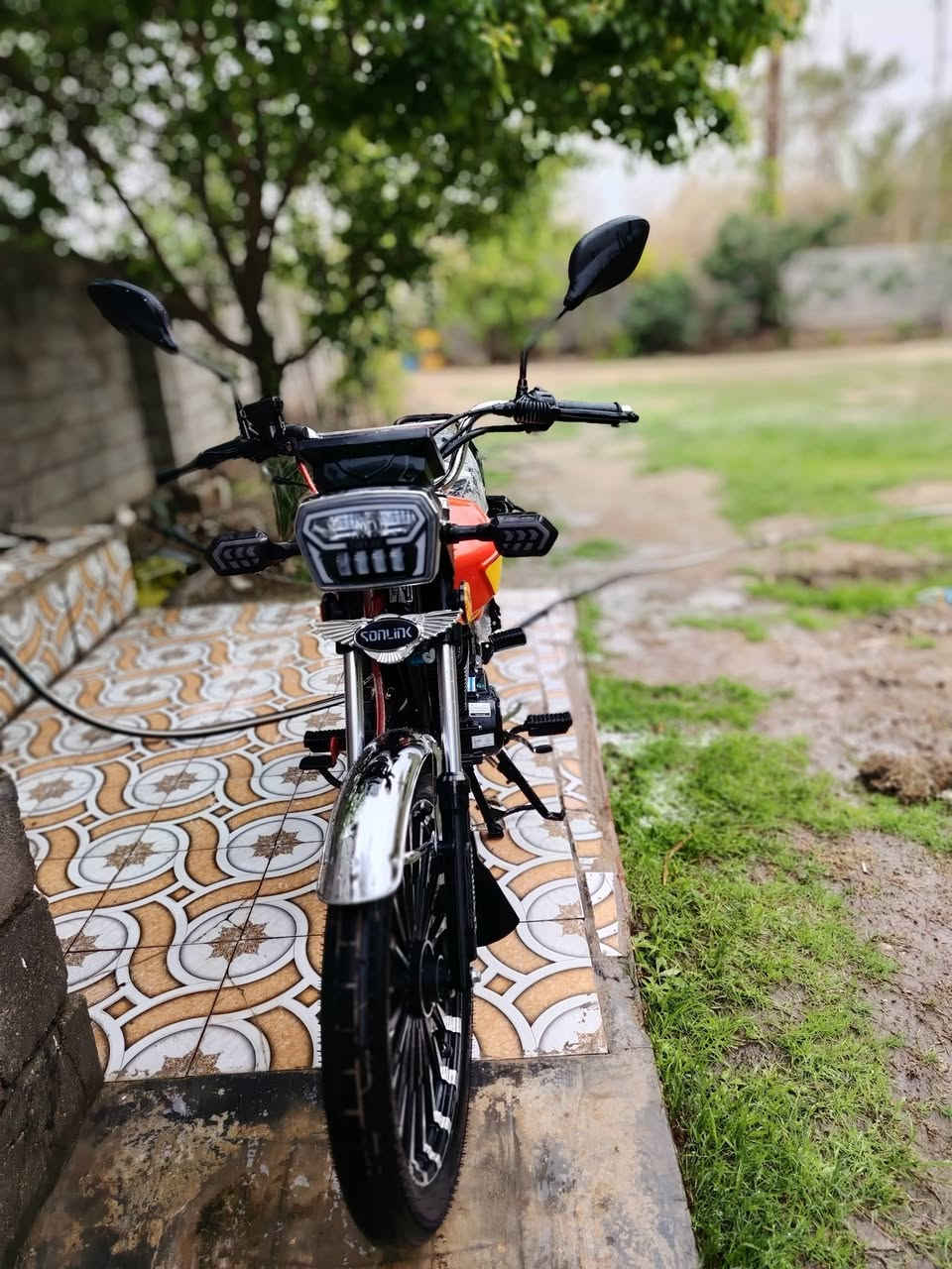 السلام عليكم دراجه البيع موديل 2025ضاقط وزنجيل السعر مليون مكاني المحمودية متواجد واساب ***********
