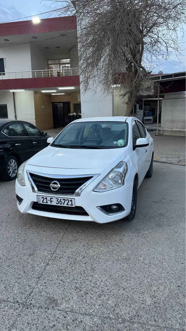 نيسان صني هندي 22 سياره بيها بس حاملغ خلفي شبر تقريبا 
بقيه كفاله ورصعه صغيره جاملغ امامي 
بطاقه بانزين بي وموصفاته معروفه بسمنا رقم اربيل 
سعر مناسب جدا وبي مجال خاص مفتوح او اتصال 
***********

119 كركوك, العراق
