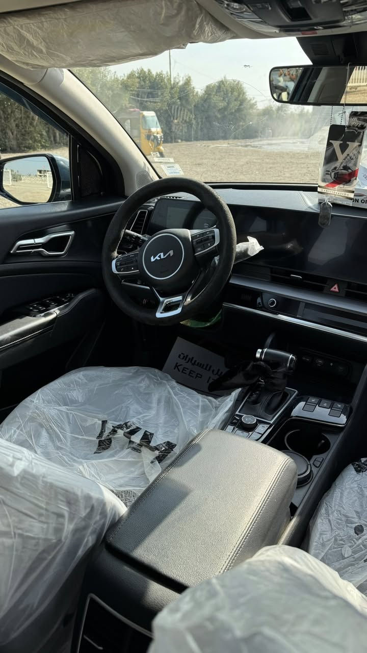 للبيع
سيارة كيا سبورتج 2023 sx فول 

السيارة ماشية 75 الف 

سيارة باسمي تحويل ثاني يوم

مكينة وكير كفالة 

حادثها باب السايق ربعها وطرف الجاملغ وحادث سطحي 

السيارة فور ويل دفع رباعي 

4 سلندر مكينة 2500 

بانرواما 

شاشة دجيتل متصلة 

كشنات كهرباء 

لايتات LED 

تشغيل عن بعد 

درايف مود اكثر من ٣ مودات

بارك سنسر

سايد بريك كهرباء 

تدفئة كشنات 

كشنات جلد 

شاحن لاسلكي 

تبريد قطعتين 

قيادة ذاتية 

اوتو هولد 

حساس توقف 

تدعم car play 

مانع اصطدام 

ABS 

وهواي مواصفات 

السيارة لون ازرق لامع لونها مميز ويجي فقط بفئة sx 

رقمها بابل انكليزي هزه جديدة مصارلها شهرين 

الي يريد عن تفاصيل اكثر تواصل خاص عبر الصفحة 
العنوان بابل الحلة

او الاتصال عل الرقم ***********
