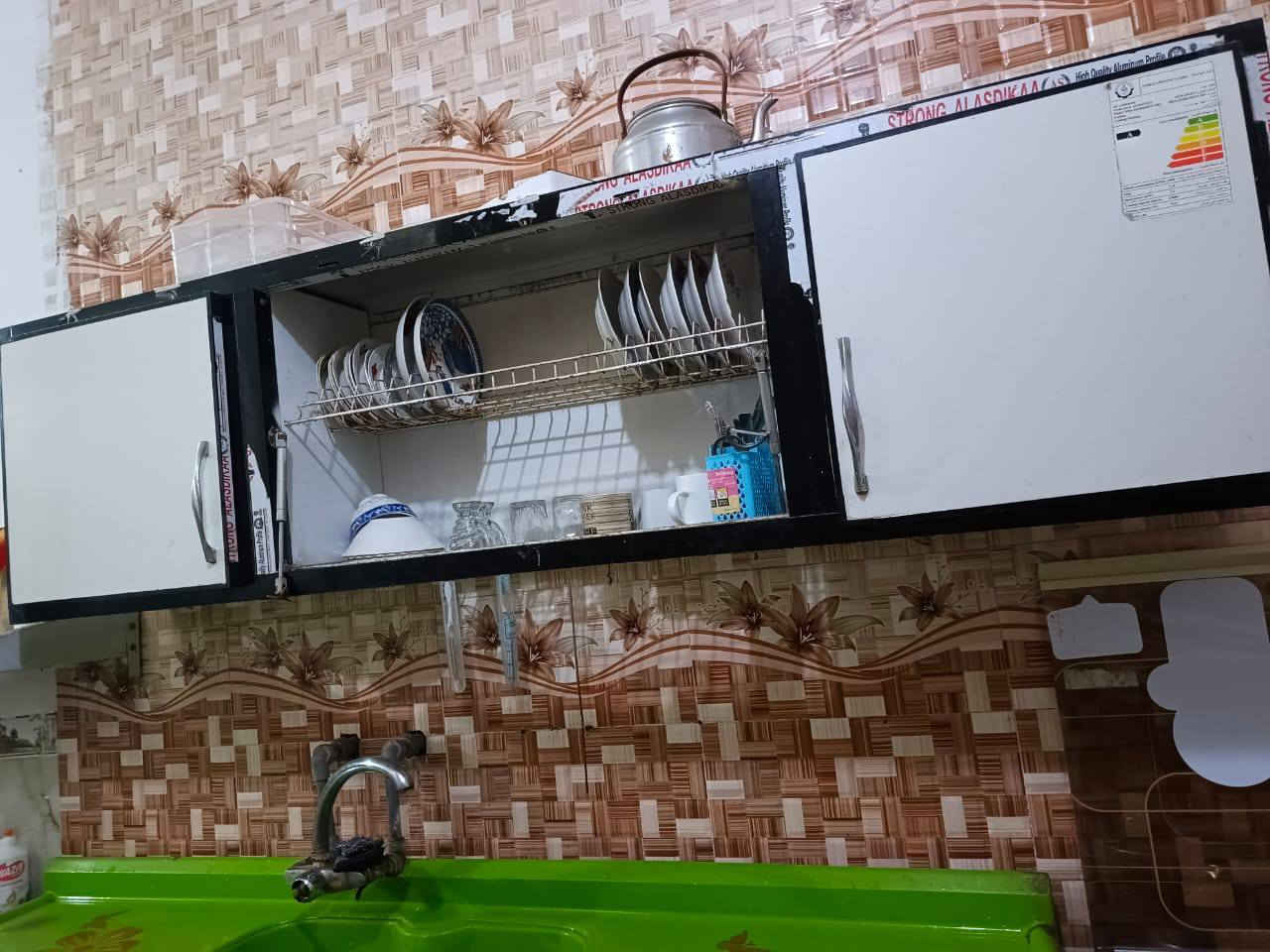 سلام عليكم كاونتر البيع نضيف محتاج العنوان كربلاء شبانات رقم ***********سعر 300
