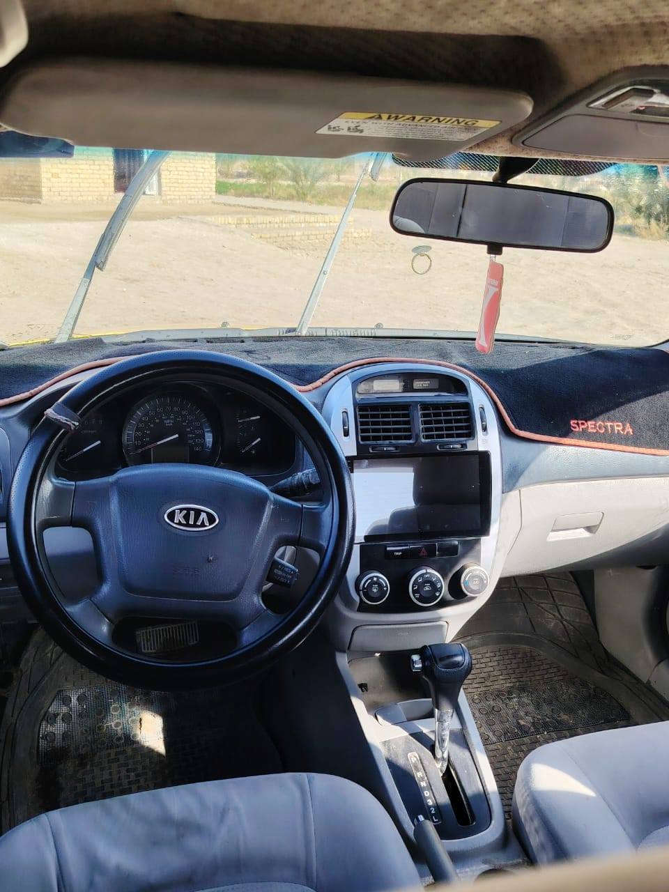 السلام عليكم 
سبكترا 2008 بيها خشم الجاملق المامي  مصلح نفسه  سياره جاهزه من كلشي مكينه كير خير من الله حداديه 100 بل100 رقم نجف نكليزي سنويه لل30 السعر ب68 وبيها مجال للطيبين الهاتف***********
