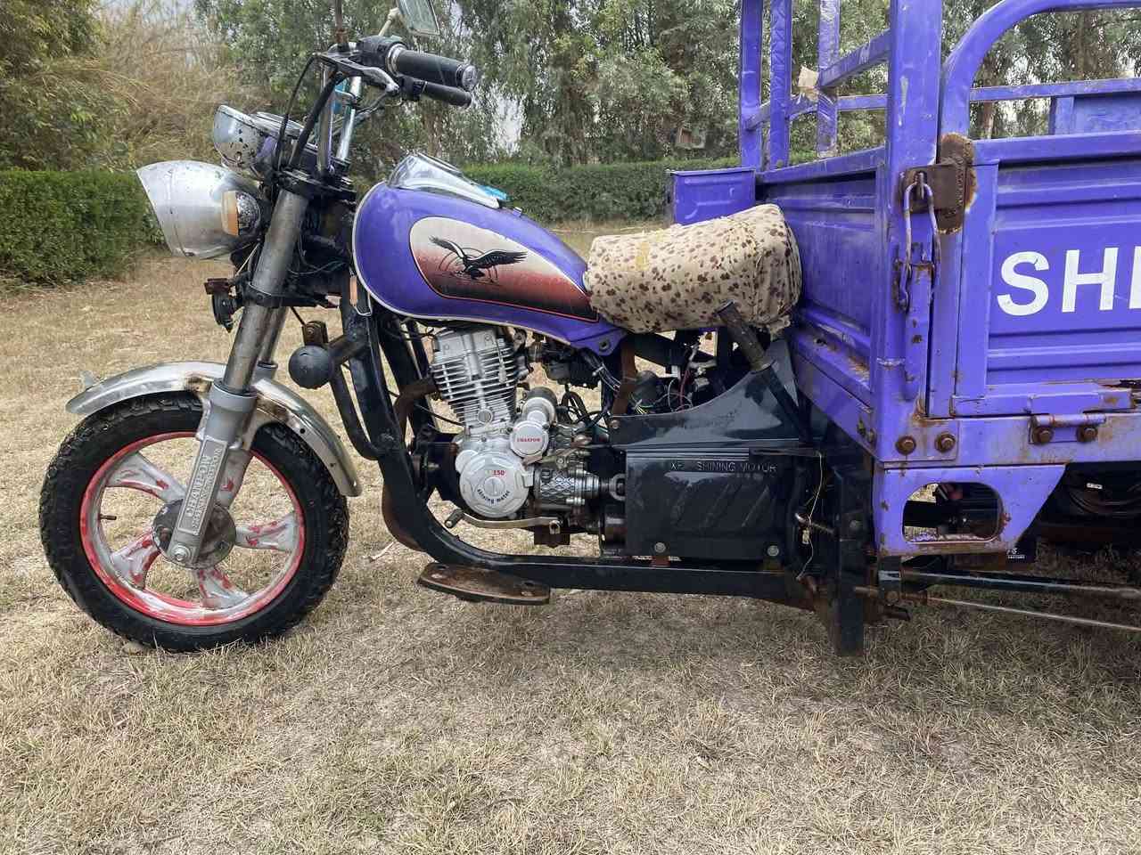 سلام عليكم ورحمت الله وبركاتو ستوتة البيع جمرة موديل 2018 مكفولة والكشر امامك غير متواجد علة الفيس موكل بل نشر رقم راعيهة (***********)
