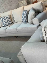 تخم امريكي • ٨ مقاعد • بغداد