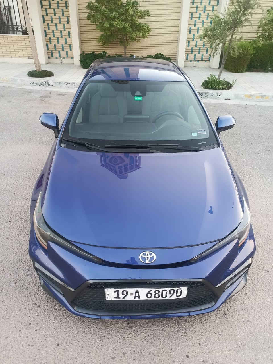 السلام عليك كورولا موديل 2022 وارد امريكي محرك 2000 سياره جديده بدون ارباك كلهن سليمات ماشيه 65 فقط حادث جاملغ خلفي فقط رقم كربلاء باسمي سنويه اصدار جديد  هزه جديده تحويل مباشر مواصفات شفتات بالستيرن مثبت سرعه شاشه تاب كبيره لمس شاشه اعطال سايد بريك بصمه لد امامي لايت عدسه ال اي دي عالي ناصي  شاحن ذكي داخل لونين ملكي السعر 120 مكان السياره كربلاء *********** صور الحادث داخل المنشور
