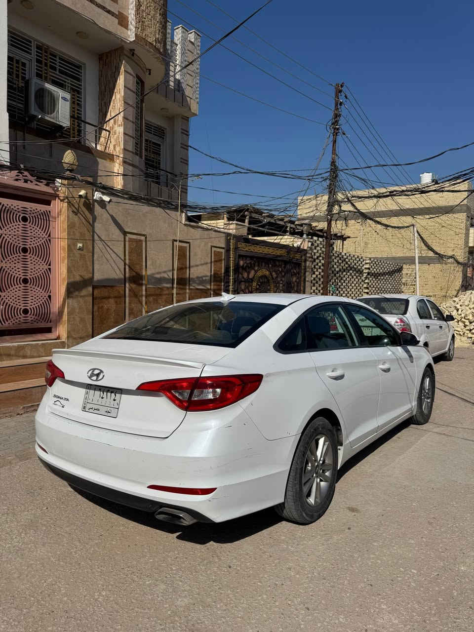 سلام عليكم سوناتا 2016 وارد كندي  محرك GDI 2400 سيارة جاهزه من كلشي رقم نجف حادثها جاملغ امامي فقط بيها تشليع صبغ بالقماره  و باب السايق صبغ بدون دواخل مكاني النجف للتواصل *********** ( السعر 105 النجف, العراق
