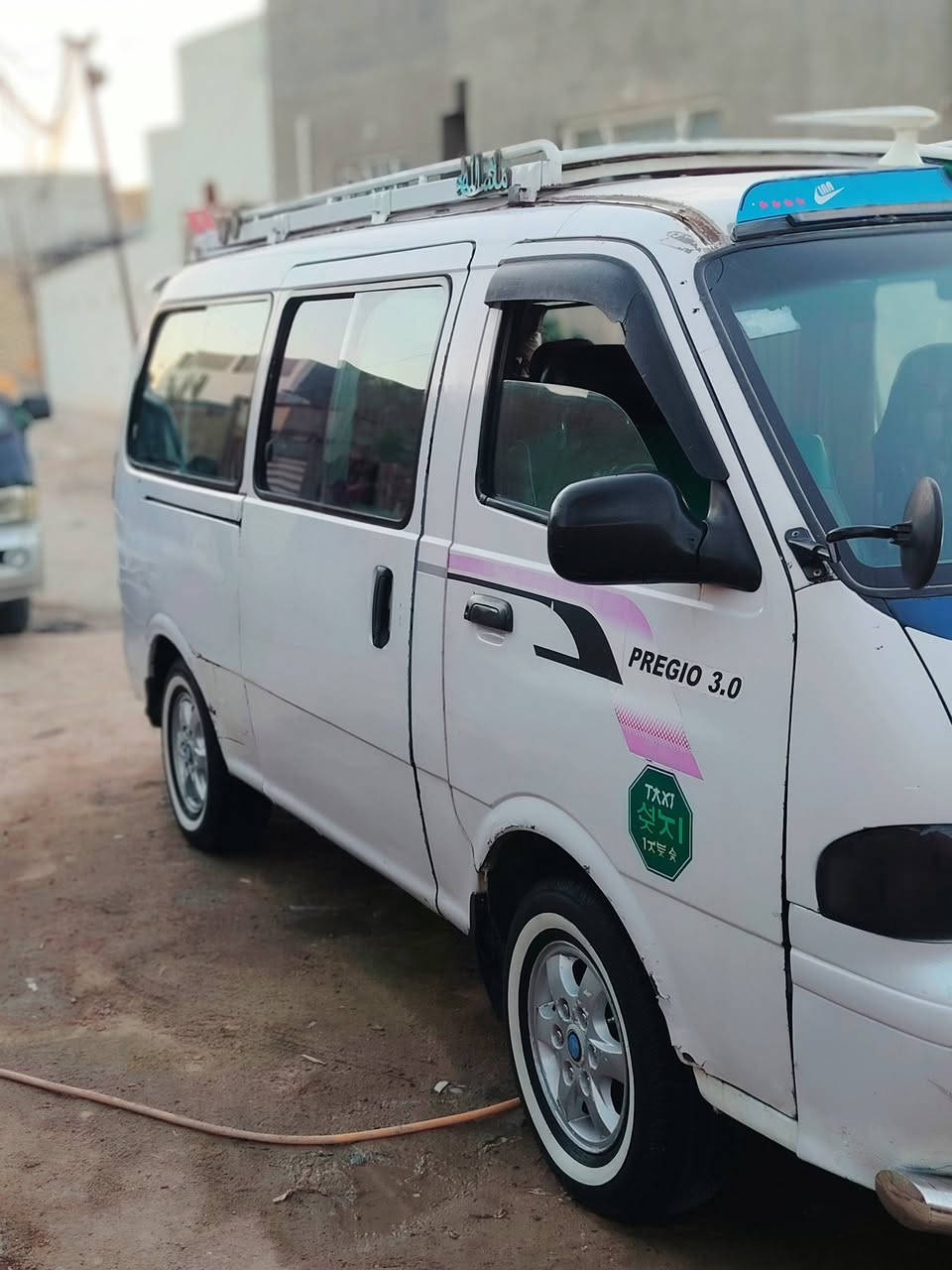اسلام عليكم سيارة للبيع مديل 97 السيارة جاهزة كير مكينة اكسن حدادية ورة كدام حاوية كهربائيات كلهة شغالة دواخل كلهة حاوية راعيهة ايريد امداور مصفرة هيئة ومرور رقم صاحب السيارة مكلف بنشر ***********

