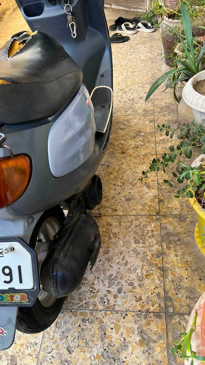 السلام عليكم
منغولي للبيع او المراوس الدراجه كلها ابلاديه دراجه نقصها بس باتري الكهربائيات كلها شغاله  دراجه مفتوحة أو سلف بس باتري رقم *********** السعر 375المكان كربلاء
