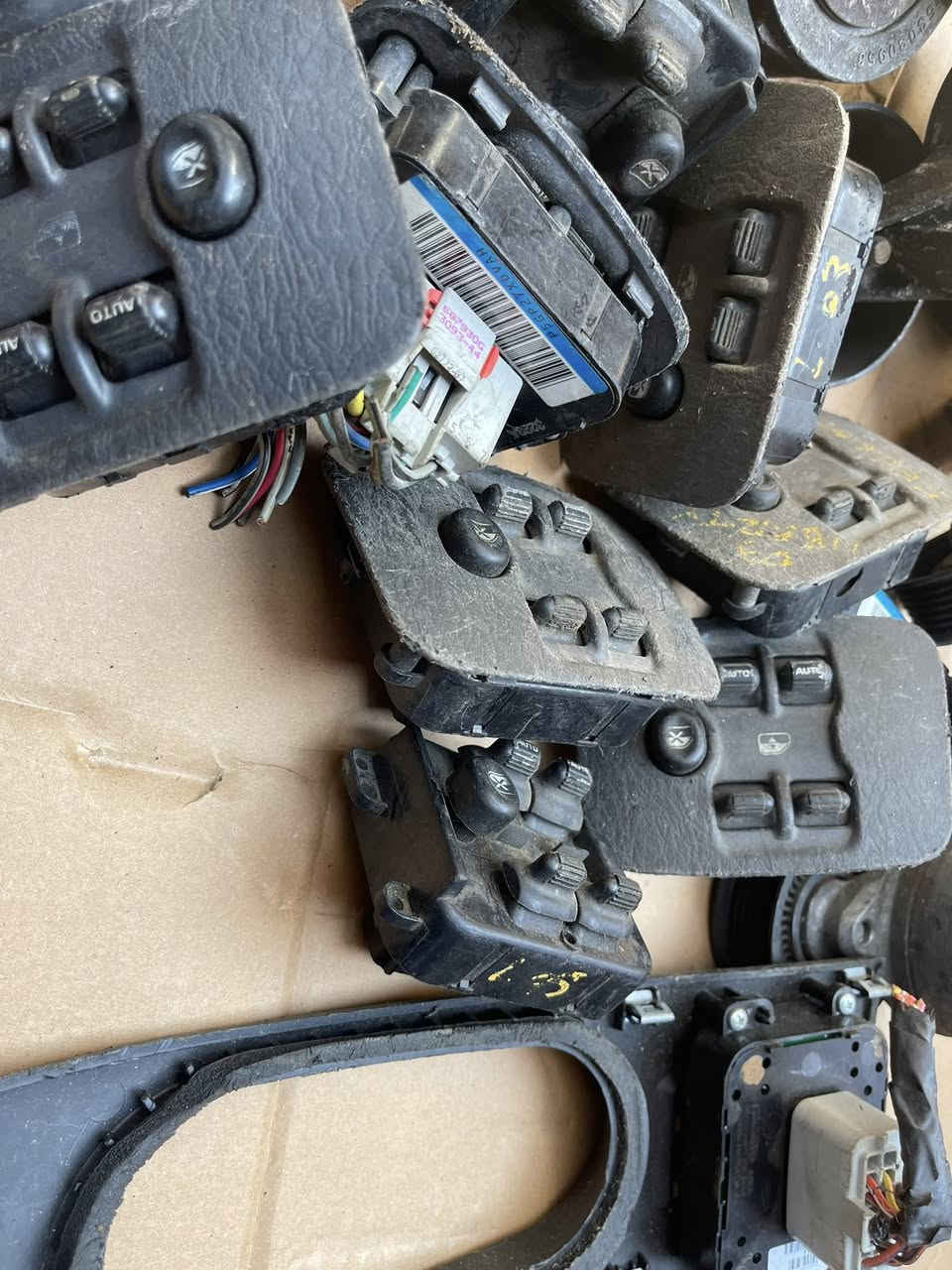 جميع اغراض جيب لبرتي اي استفسار اتصال ع رقم الموبايل فقط *********** واتساب ويوجد خدمه توصيل لجميع محافظات 🚖
