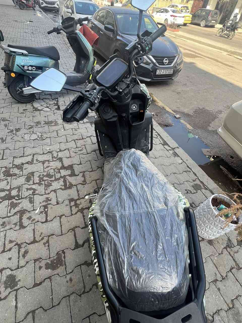 دراجة اباتشي جبلي شحن
السرعة 99
الشحنه الوحده تمشيك 70كيلو
لايتات زينون
3انضمة سرعة
نضام بگ رجوع للخلف
شاشه دجتال
كاشف اعطال
ماشيه شي كلش قليل
الدراجة حيل نضيفه
مشحونه 6مرات فقط
مانع سرقه 
صفارات
السعر 950ألف وبي مجال كلش بسيط 
للتواصل ***********
مكاني بغداد الأعظمية
