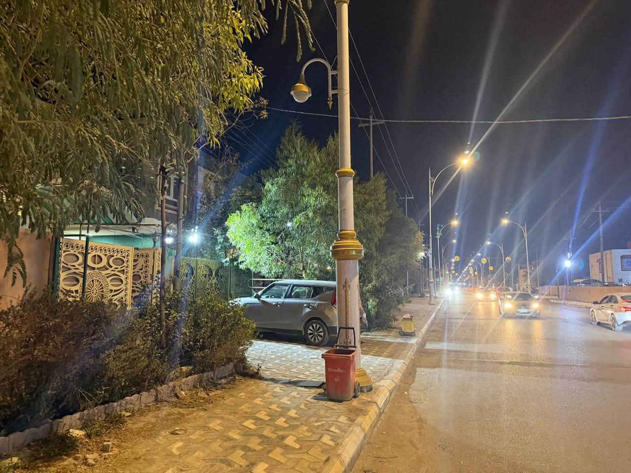 دار للبيع تجاري مجمع تينه ع الشارع اليفصل بين مجمع تينه والاسكان القديم على الشارع العام الرئيسي عرض الشارع 20متر مكانه مميز كلش وحلو شارع تجاري المساحه 200متر واقع حال 240متر طابقين بي 4غرف 

السعر بلاش كه موقع مميز 

مكتب 💥التميز 💥للعقار 
الشموخ قرب جسر مشاة 

ستفسار ☎️***********

