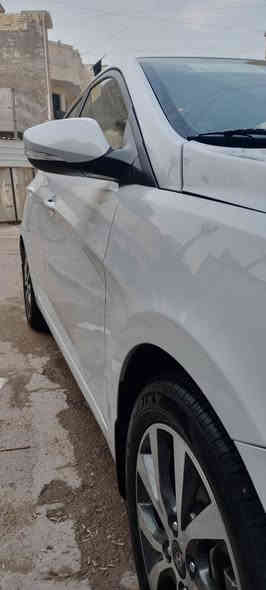 السلام عليكم
اكسنت خليجي شركه موديل ٢٠١٨ فول مواصفات سياره نظيفه جدا تراي زيرو ماشيه ٩٠
مكينه ١٦٠٠ بدون صبغ
السياره باسمي العنوان بغداد الحريه السعر ١٢٢
***********
